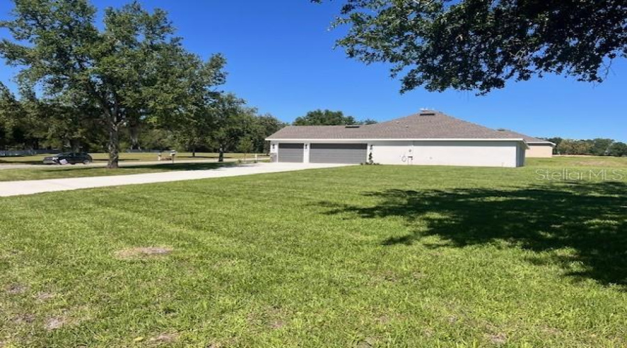 Dade City, Florida 33523, 4 Bedroom Bedrooms, ,2 Bathroombathrooms,Residential,For Sale,Hidden View Circle,0,Mfrtb8456366