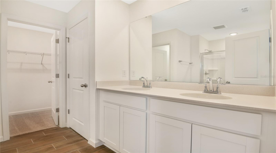 Ocala, Florida 34474, 4 Bedroom Bedrooms, ,3 Bathroombathrooms,Residential,For Sale,64Th,0,Mfrs5152917