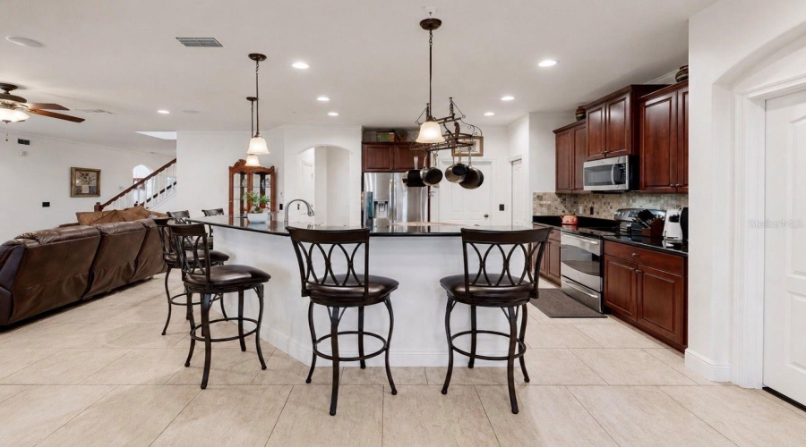 Apollo Beach, Florida 33572, 4 Bedroom Bedrooms, ,3 Bathroombathrooms,Residential,For Sale,Sandy Shell,0,Mfrtb8536465