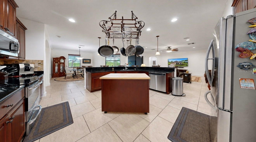 Apollo Beach, Florida 33572, 4 Bedroom Bedrooms, ,3 Bathroombathrooms,Residential,For Sale,Sandy Shell,0,Mfrtb8536465