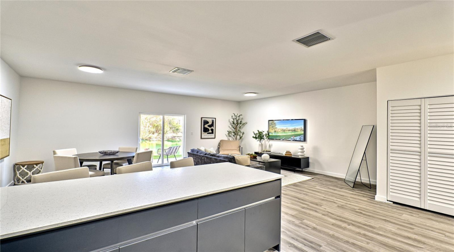 Gainesville, Florida 32605, 3 Bedroom Bedrooms, ,3 Bathroombathrooms,Residential,For Sale,29Th,0,Mfrgc541583