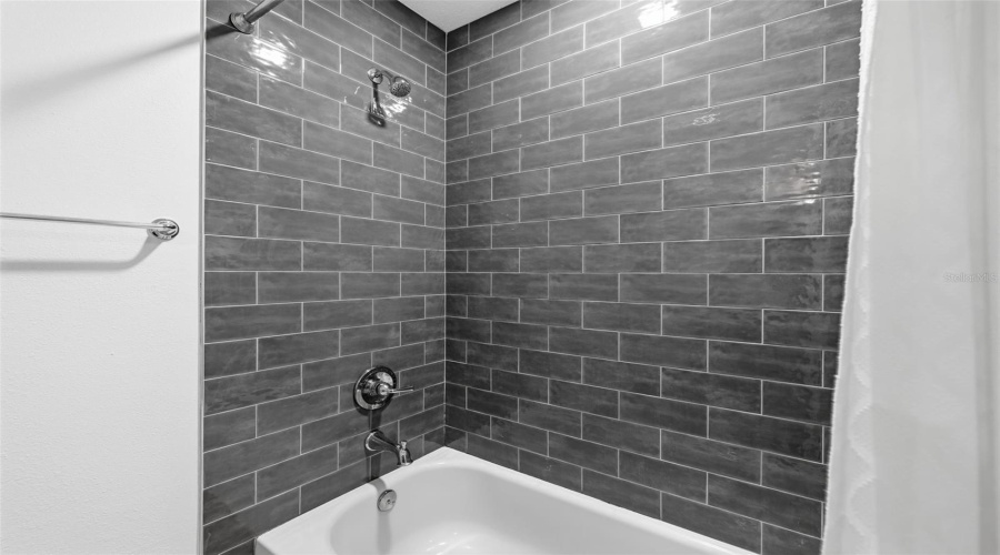 Tampa, Florida 33604, 3 Bedroom Bedrooms, ,2 Bathroombathrooms,Residential,For Sale,Cluster,0,Mfrtb8536612