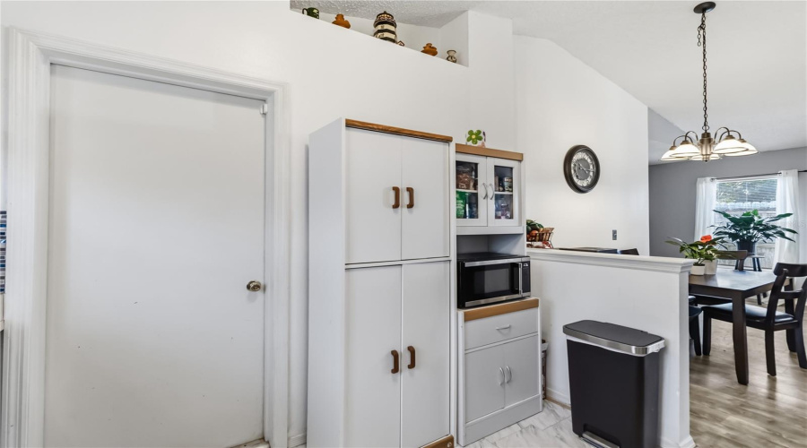 Orlando, Florida 32817, 3 Bedroom Bedrooms, ,2 Bathroombathrooms,Residential,For Sale,Rose Brook,0,Mfro6416693