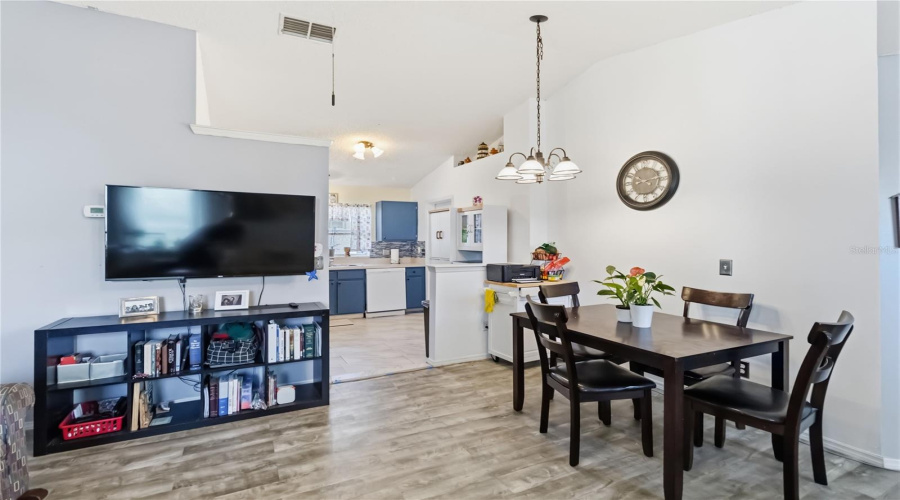 Orlando, Florida 32817, 3 Bedroom Bedrooms, ,2 Bathroombathrooms,Residential,For Sale,Rose Brook,0,Mfro6416693