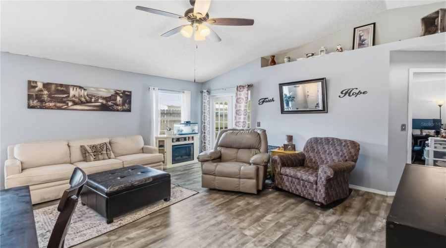 Orlando, Florida 32817, 3 Bedroom Bedrooms, ,2 Bathroombathrooms,Residential,For Sale,Rose Brook,0,Mfro6416693