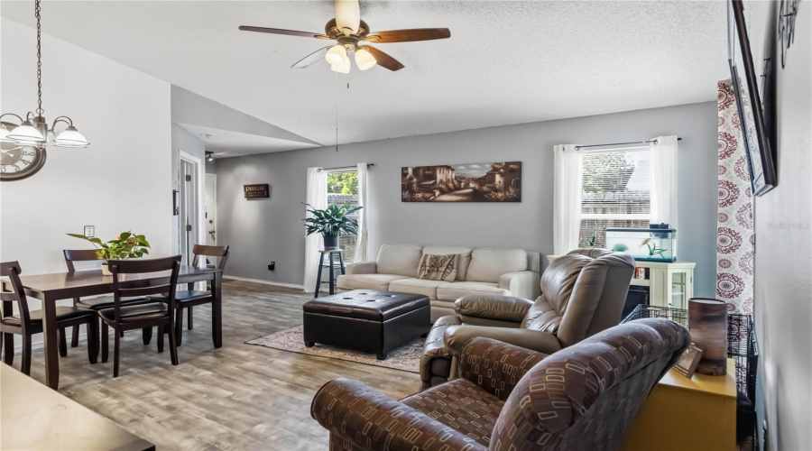 Orlando, Florida 32817, 3 Bedroom Bedrooms, ,2 Bathroombathrooms,Residential,For Sale,Rose Brook,0,Mfro6416693