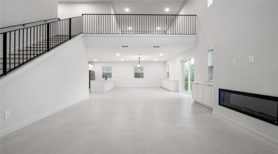 Lady Lake, Florida 32159, 4 Bedroom Bedrooms, ,3 Bathroombathrooms,Residential,For Sale,Skyfield,0,Mfrg5105211