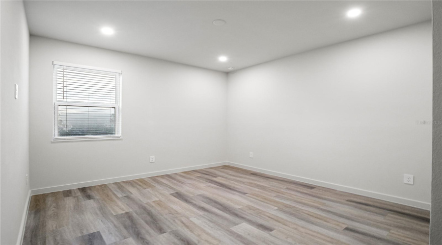 Lady Lake, Florida 32159, 4 Bedroom Bedrooms, ,3 Bathroombathrooms,Residential,For Sale,Skyfield,0,Mfrg5105211