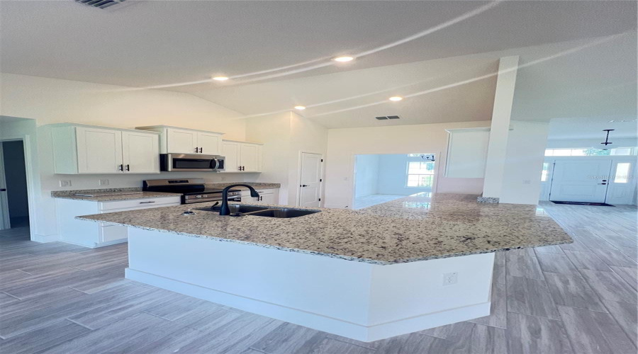 Dade City, Florida 33523, 4 Bedroom Bedrooms, ,2 Bathroombathrooms,Residential,For Sale,Hidden View Circle,0,Mfrtb8456391