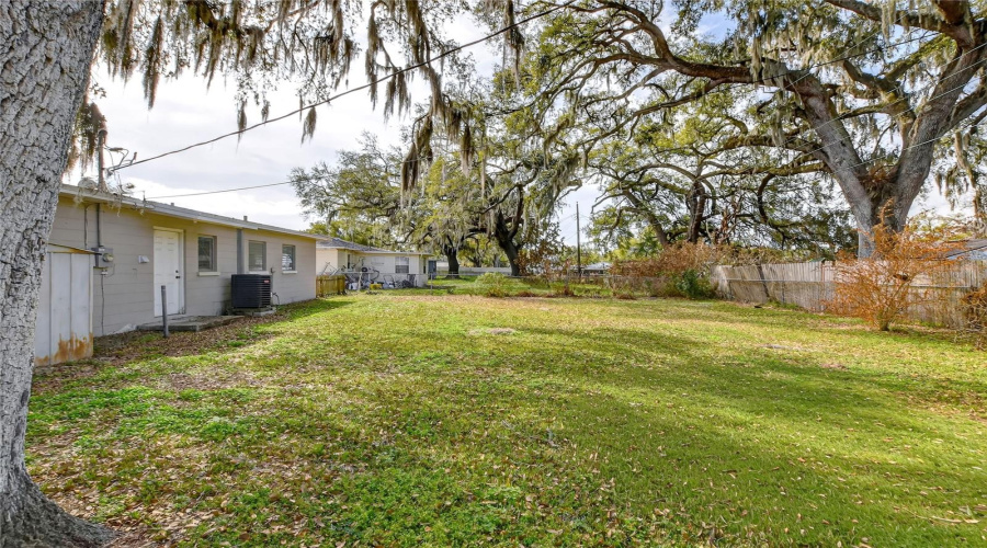 Lakeland, Florida 33801, 2 Bedroom Bedrooms, ,1 Bathroombathrooms,Residential,For Sale,Woodland,0,Mfrl4959714