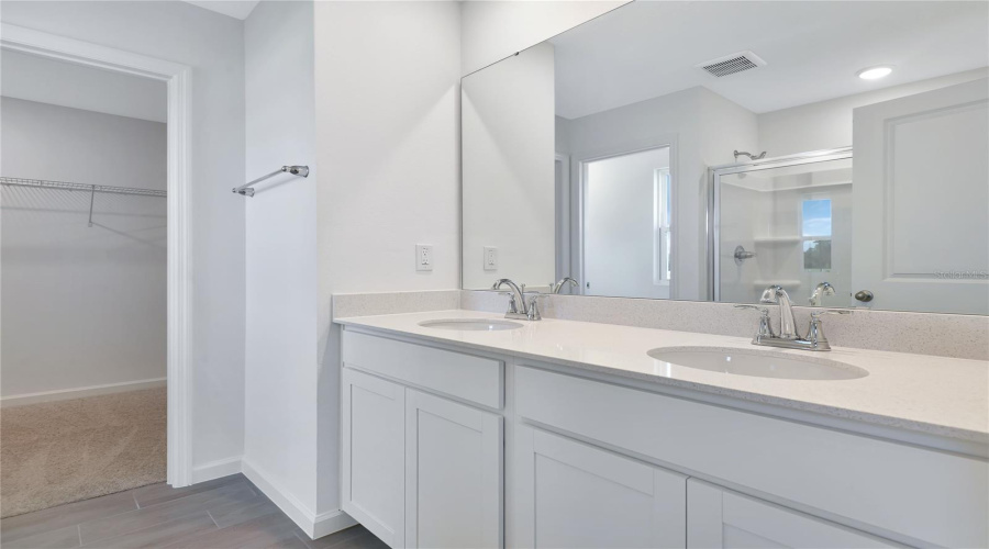 Ocala, Florida 34474, 4 Bedroom Bedrooms, ,2 Bathroombathrooms,Residential,For Sale,64Th,0,Mfrs5131085