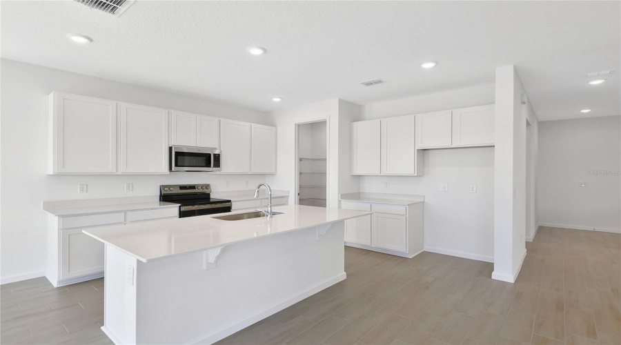 Ocala, Florida 34474, 4 Bedroom Bedrooms, ,2 Bathroombathrooms,Residential,For Sale,64Th,0,Mfrs5131085