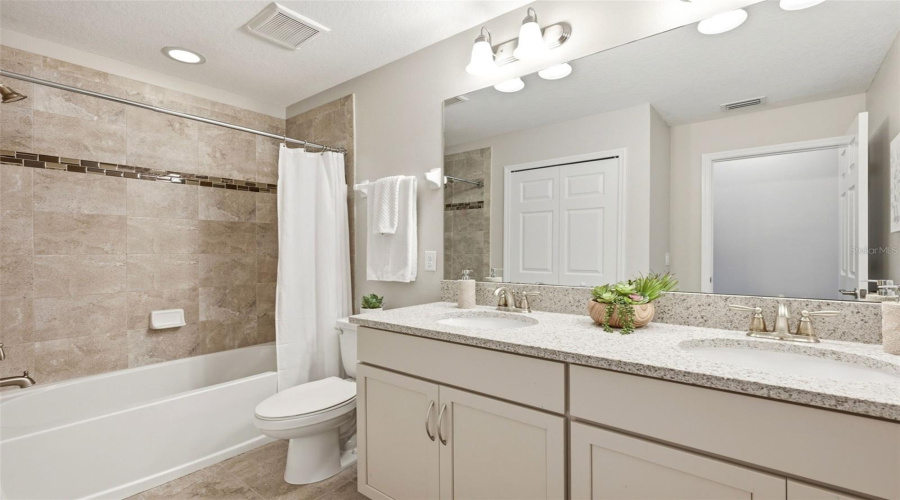 Wesley Chapel, Florida 33543, 3 Bedroom Bedrooms, ,2 Bathroombathrooms,Residential,For Sale,Southwell,0,Mfrtb8514013