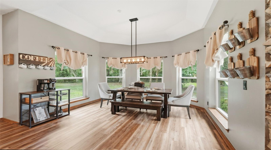 Geneva, Florida 32732, 5 Bedroom Bedrooms, ,3 Bathroombathrooms,Residential,For Sale,Jungle,0,Mfrv4949688