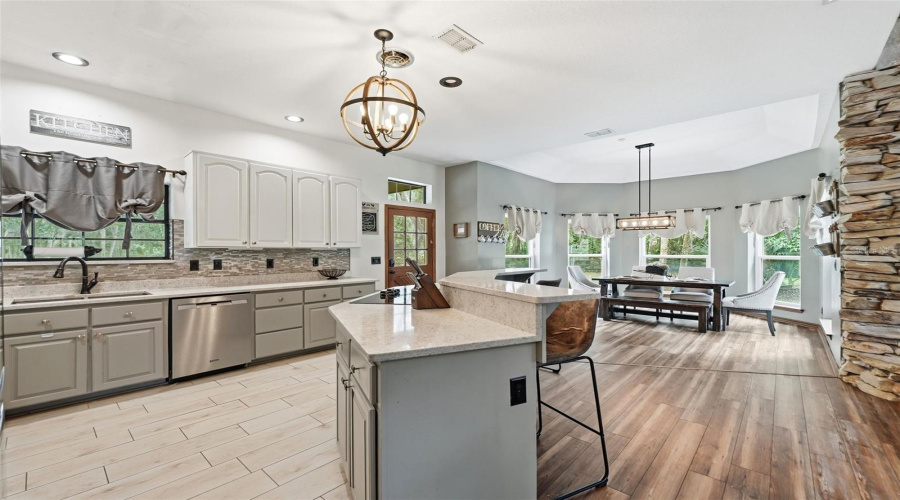 Geneva, Florida 32732, 5 Bedroom Bedrooms, ,3 Bathroombathrooms,Residential,For Sale,Jungle,0,Mfrv4949688