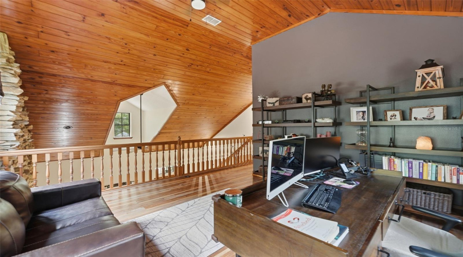 Geneva, Florida 32732, 5 Bedroom Bedrooms, ,3 Bathroombathrooms,Residential,For Sale,Jungle,0,Mfrv4949688