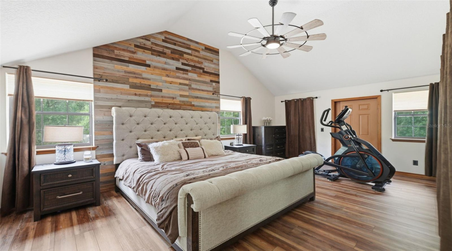 Geneva, Florida 32732, 5 Bedroom Bedrooms, ,3 Bathroombathrooms,Residential,For Sale,Jungle,0,Mfrv4949688