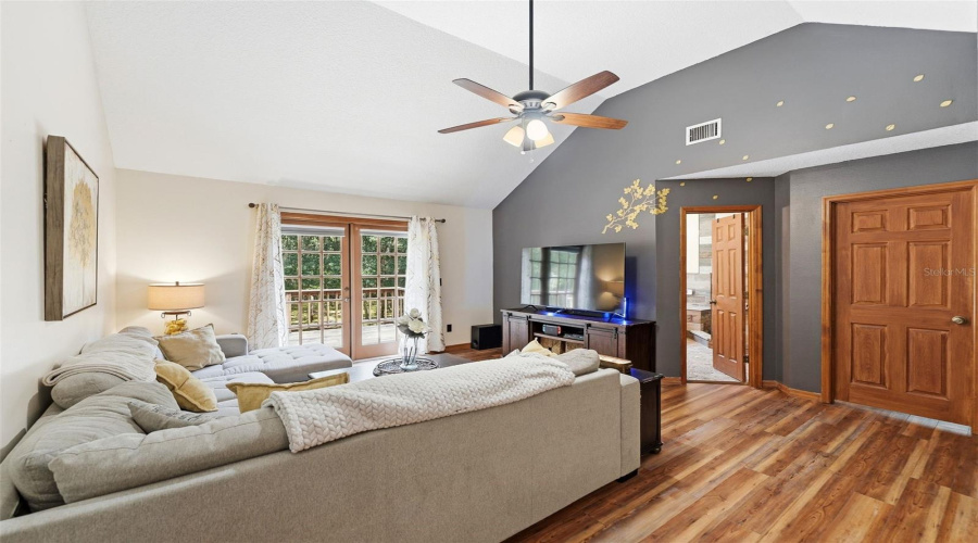 Geneva, Florida 32732, 5 Bedroom Bedrooms, ,3 Bathroombathrooms,Residential,For Sale,Jungle,0,Mfrv4949688