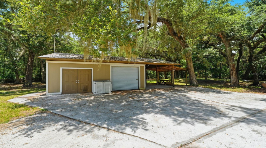 Geneva, Florida 32732, 5 Bedroom Bedrooms, ,3 Bathroombathrooms,Residential,For Sale,Jungle,0,Mfrv4949688