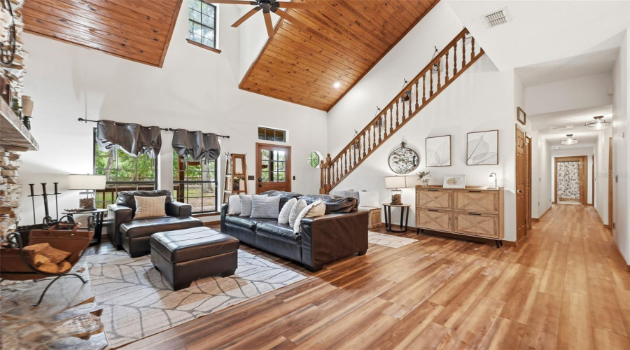 Geneva, Florida 32732, 5 Bedroom Bedrooms, ,3 Bathroombathrooms,Residential,For Sale,Jungle,0,Mfrv4949688