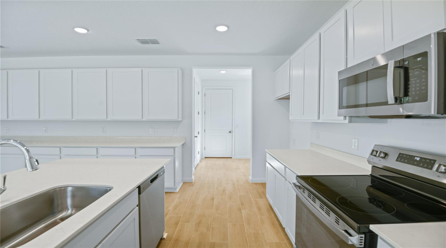 Ocala, Florida 34474, 5 Bedroom Bedrooms, ,3 Bathroombathrooms,Residential,For Sale,64Th,0,Mfrs5130906