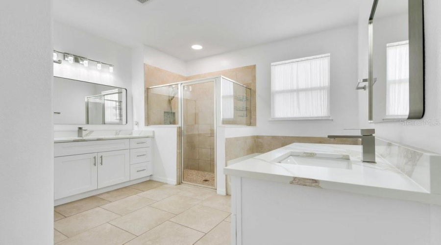 Apopka, Florida 32712, 4 Bedroom Bedrooms, ,3 Bathroombathrooms,Residential,For Sale,Rock Creek,0,Mfro6426550