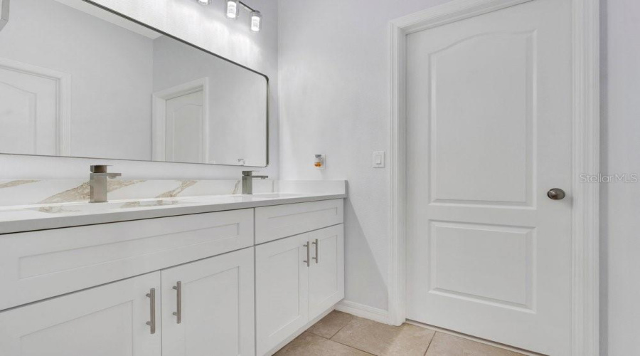 Apopka, Florida 32712, 4 Bedroom Bedrooms, ,3 Bathroombathrooms,Residential,For Sale,Rock Creek,0,Mfro6426550