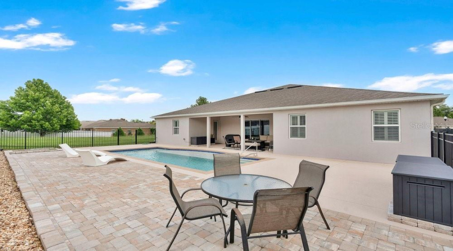 Apopka, Florida 32712, 4 Bedroom Bedrooms, ,3 Bathroombathrooms,Residential,For Sale,Rock Creek,0,Mfro6426550