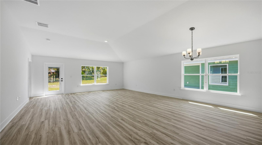 Alachua, Florida 32615, 4 Bedroom Bedrooms, ,2 Bathroombathrooms,Residential,For Sale,178Th Ter,0,Mfrgc541362