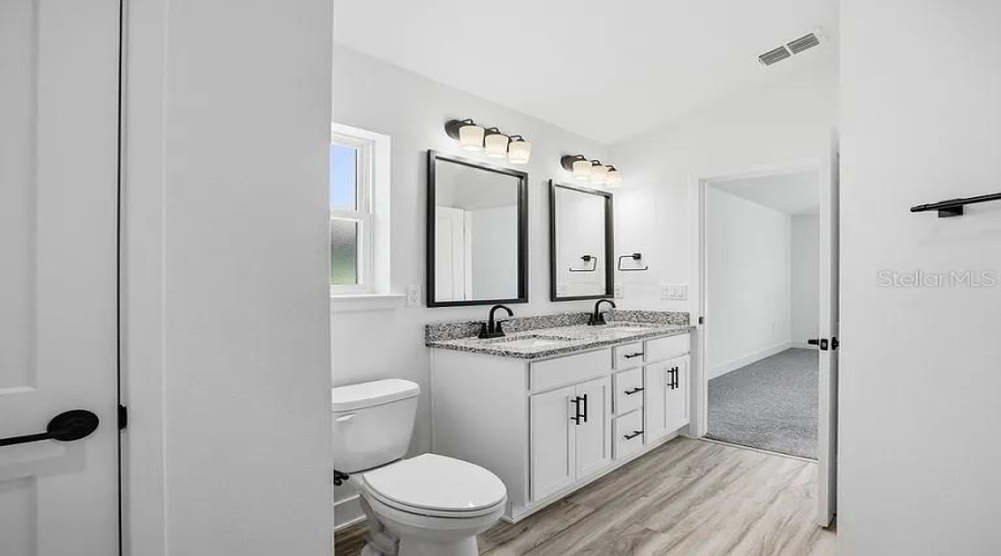 Alachua, Florida 32615, 4 Bedroom Bedrooms, ,2 Bathroombathrooms,Residential,For Sale,178Th,0,Mfrgc541921