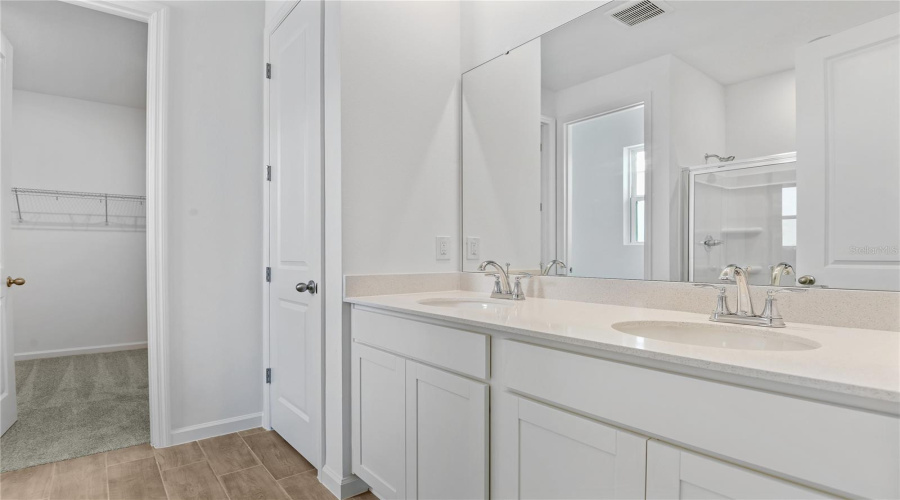 Ocala, Florida 34474, 4 Bedroom Bedrooms, ,3 Bathroombathrooms,Residential,For Sale,64Th,0,Mfrs5127299