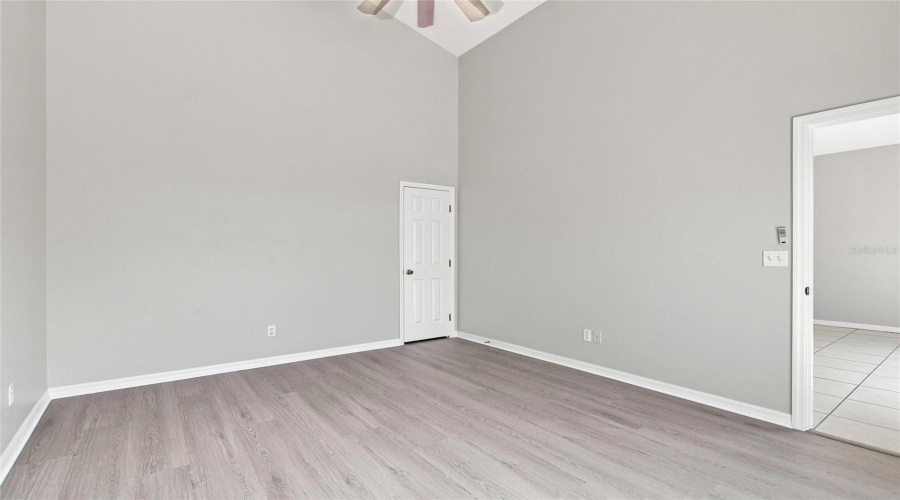 Clermont, Florida 34714, 4 Bedroom Bedrooms, ,3 Bathroombathrooms,Residential,For Sale,Palm Spring,0,Mfro6433273