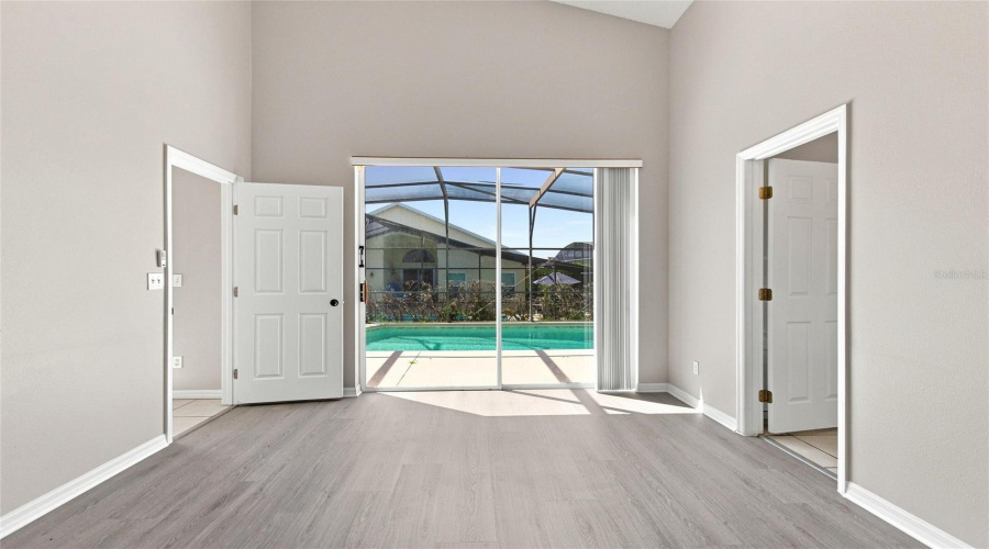 Clermont, Florida 34714, 4 Bedroom Bedrooms, ,3 Bathroombathrooms,Residential,For Sale,Palm Spring,0,Mfro6433273