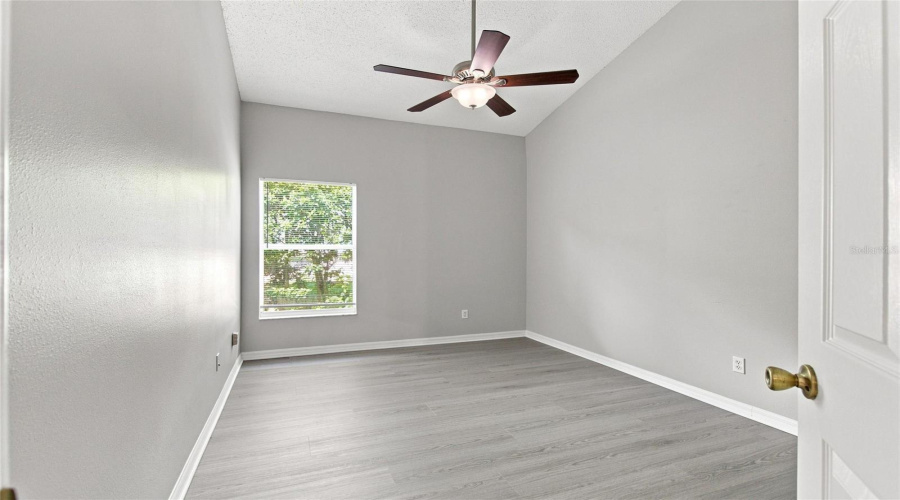Clermont, Florida 34714, 4 Bedroom Bedrooms, ,3 Bathroombathrooms,Residential,For Sale,Palm Spring,0,Mfro6433273