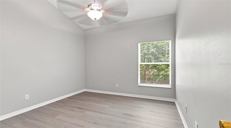 Clermont, Florida 34714, 4 Bedroom Bedrooms, ,3 Bathroombathrooms,Residential,For Sale,Palm Spring,0,Mfro6433273