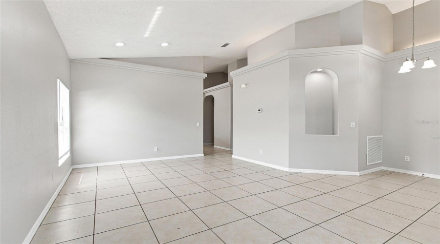 Clermont, Florida 34714, 4 Bedroom Bedrooms, ,3 Bathroombathrooms,Residential,For Sale,Palm Spring,0,Mfro6433273