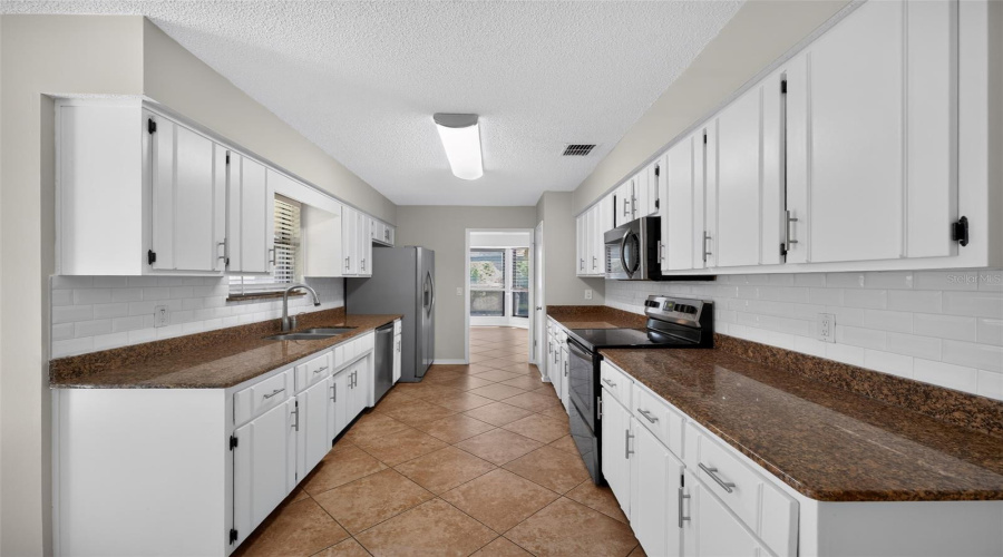 Orange Park, Florida 32073, 3 Bedroom Bedrooms, ,2 Bathroombathrooms,Residential,For Sale,Marrano,0,Mfrtb8497083