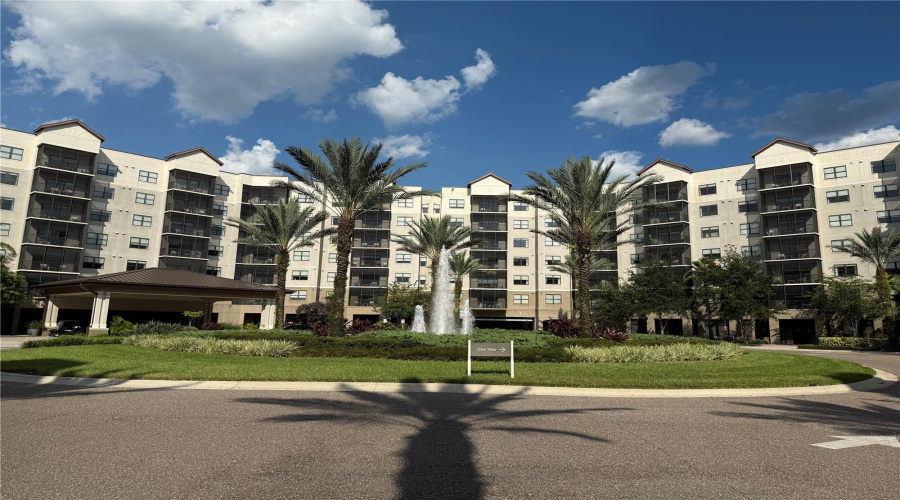 Winter Garden, Florida 34787, 2 Bedroom Bedrooms, ,2 Bathroombathrooms,Residential,For Sale,Grove Resort,0,Mfro6329943
