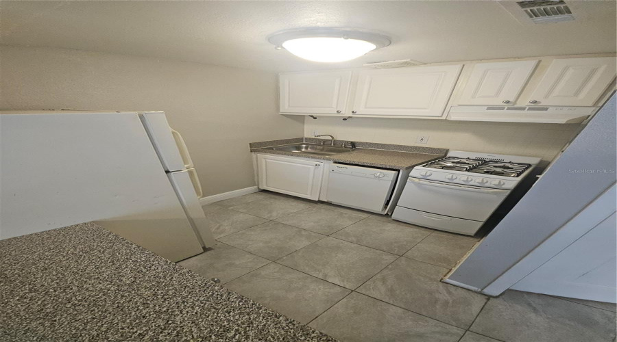 Altamonte Springs, Florida 32701, 1 Bedroom Bedrooms, ,1 Bathroombathrooms,Residential,For Sale,Water Front,0,Mfro6428551
