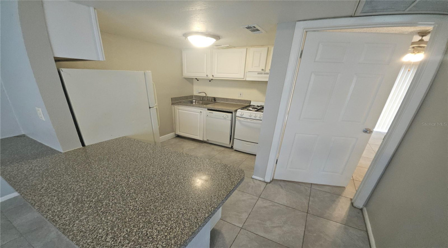 Altamonte Springs, Florida 32701, 1 Bedroom Bedrooms, ,1 Bathroombathrooms,Residential,For Sale,Water Front,0,Mfro6428551