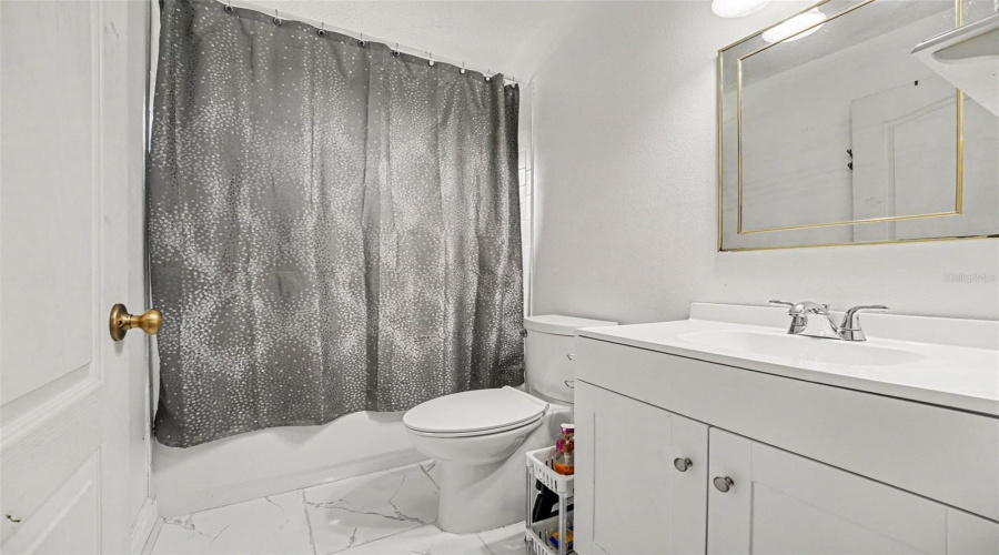 Titusville, Florida 32780, 4 Bedroom Bedrooms, ,4 Bathroombathrooms,Residential,For Sale,Barna,0,Mfro6429778
