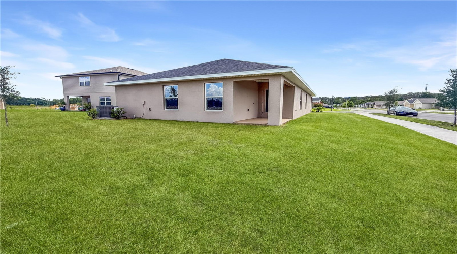 St Cloud, Florida 34773, 3 Bedroom Bedrooms, ,2 Bathroombathrooms,Residential,For Sale,Briarlynne,0,Mfro6388803