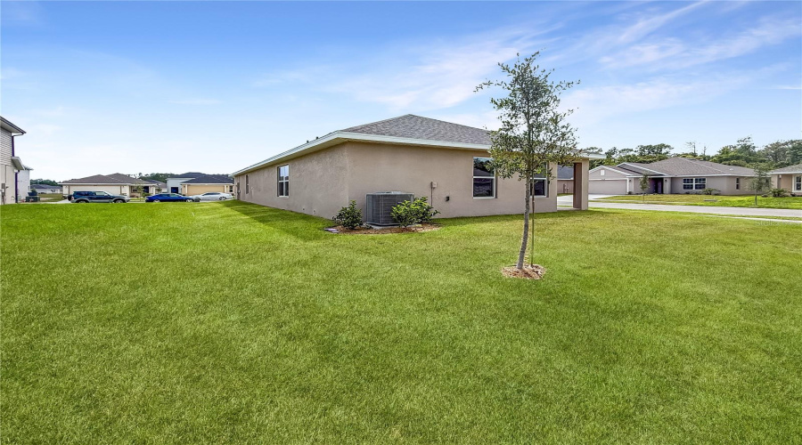 St Cloud, Florida 34773, 3 Bedroom Bedrooms, ,2 Bathroombathrooms,Residential,For Sale,Briarlynne,0,Mfro6388803