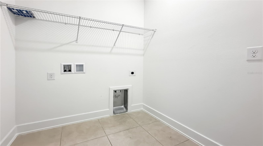 St Cloud, Florida 34773, 3 Bedroom Bedrooms, ,2 Bathroombathrooms,Residential,For Sale,Briarlynne,0,Mfro6388803