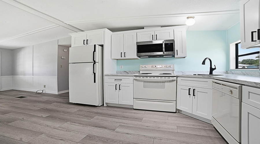 The Villages, Florida 32159, 2 Bedroom Bedrooms, ,2 Bathroombathrooms,Residential,For Sale,Sharon,0,Mfrg5114417