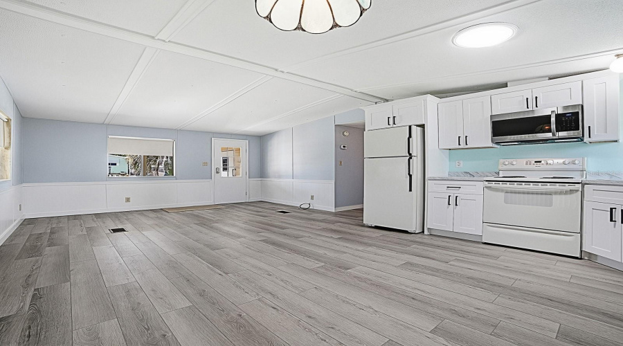The Villages, Florida 32159, 2 Bedroom Bedrooms, ,2 Bathroombathrooms,Residential,For Sale,Sharon,0,Mfrg5114417
