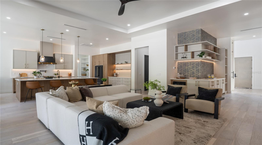 Winter Park, Florida 32792, 4 Bedroom Bedrooms, ,3 Bathroombathrooms,Residential,For Sale,Lakemont,0,Mfro6428654
