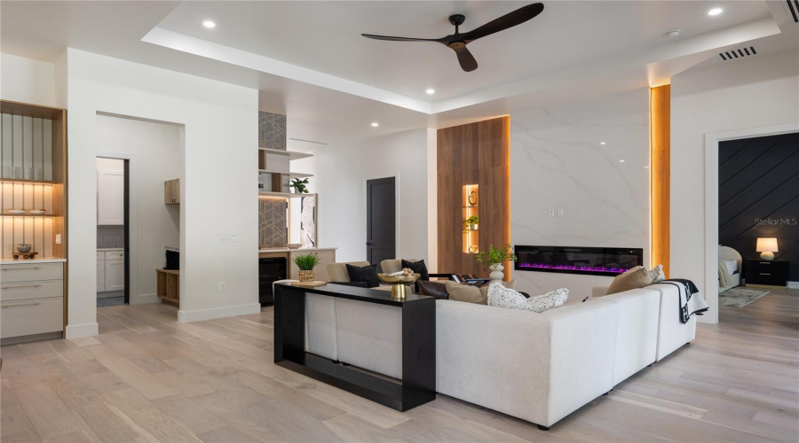 Winter Park, Florida 32792, 4 Bedroom Bedrooms, ,3 Bathroombathrooms,Residential,For Sale,Lakemont,0,Mfro6428654