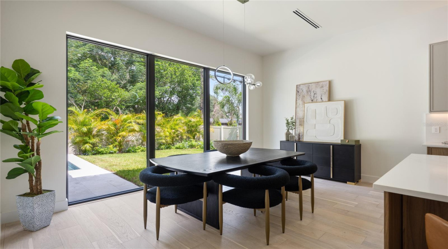 Winter Park, Florida 32792, 4 Bedroom Bedrooms, ,3 Bathroombathrooms,Residential,For Sale,Lakemont,0,Mfro6428654