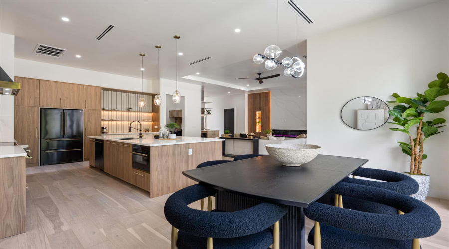 Winter Park, Florida 32792, 4 Bedroom Bedrooms, ,3 Bathroombathrooms,Residential,For Sale,Lakemont,0,Mfro6428654